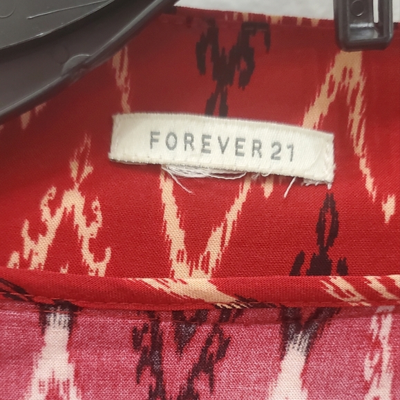 FOREVER 21 RED PRINT 3/4 LENGTH SLEEVES OPEN BLAZER W/ PLEATED LAPELS & POCKETS - Picture 3 of 4